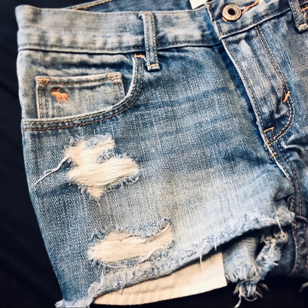 Abercrombie short shorts (Girls 16)